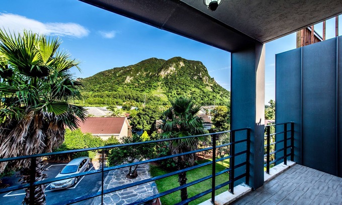Andeok House | Mirvill Pension