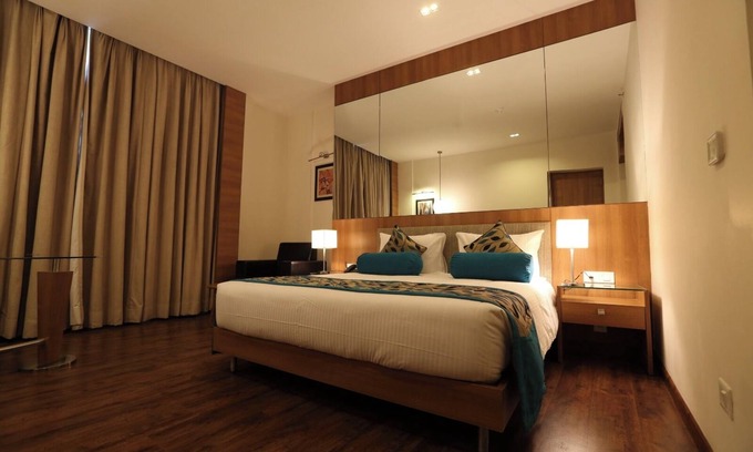 Sector 17 Hotel | MISAKI HOTEL