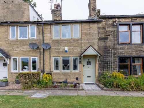 Thornton House | Mischa Cottage