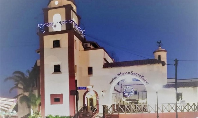 Zona Centro Hotel | MISION SANTA ISABEL