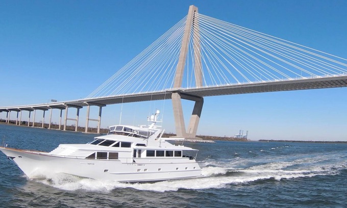 Downtown Charleston Boat Rental | Miss Emily - Dockside Downtown on a Super Yacht!