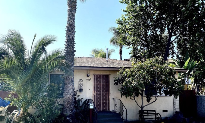 Old Town House | Mission Fig on Twigg located in the heat of Oldtown