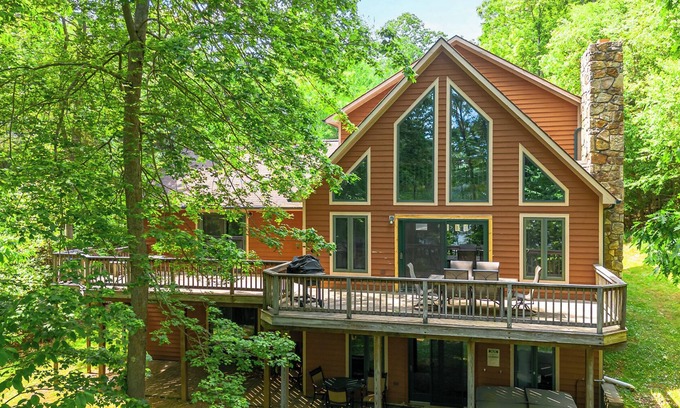 McHenry Cabin | Misty Creek
