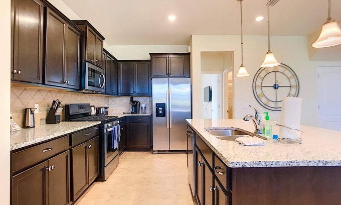 Loughman House | Misty Oak
