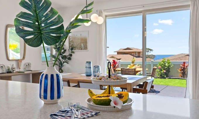 Makaha Valley House | @ ML – Aloha Hoʻonani 3BR Home | MT & Ocean Views!