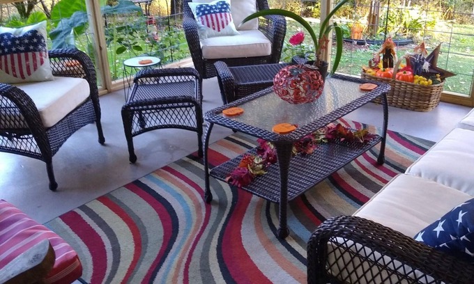 Sylva House | Mnt View Cottage. Calm, comfortable and clean