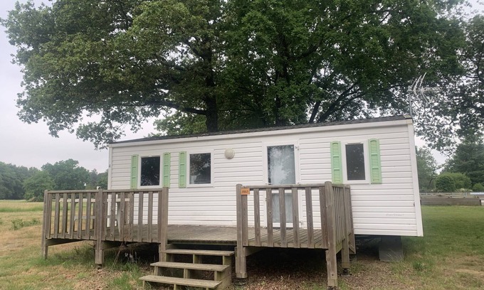 La Boissiere-de-Montaigu House | Mobil Home 6 Places Dans Camping Avec Piscine a 20 mn du Puy du Fou