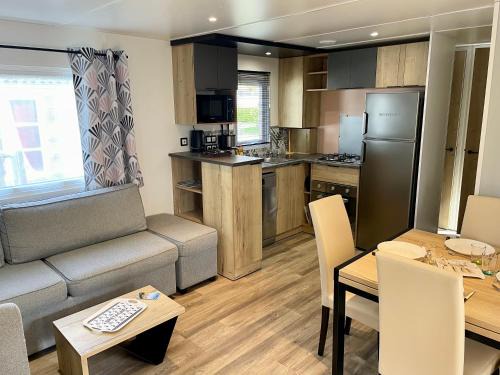 Pont-Aven Other | Mobil-Home 3 Chambres, TOUT CONFORT, Option "DRAPS FOURNIS" Disponible !