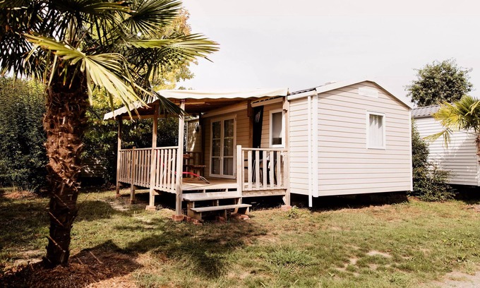 Saint-Laurent-de-Medoc House | Mobil-home "Tournesol" 2 bedrooms DIM - DIM 4 persons