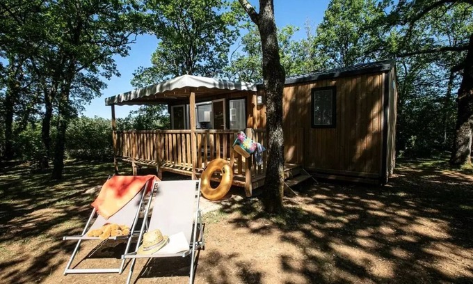 Lamothe-Fenelon House | Mobil-home Privilege Saint Cirq Lapopie (2 Bedrooms) - TV 6 Personen