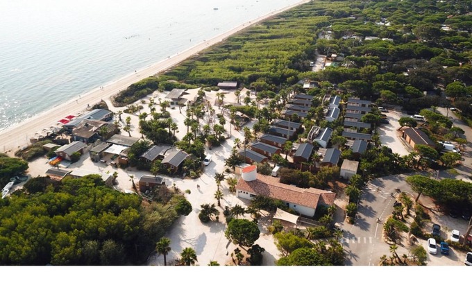 Giens RV Rental | 'Mobile Home la Capte' close to Beach with Terrace & Wi-Fi