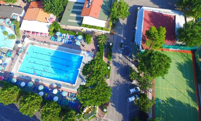 Fontanelle House | Mobilehome with air conditioning, semi-covered wooden terrace and pool