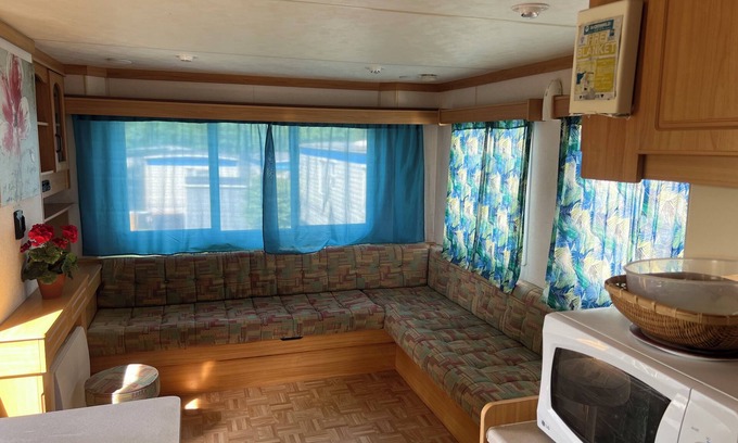 Arces House | Mobilhome in a family campsite, heated pool, peace and quiet guaranteed