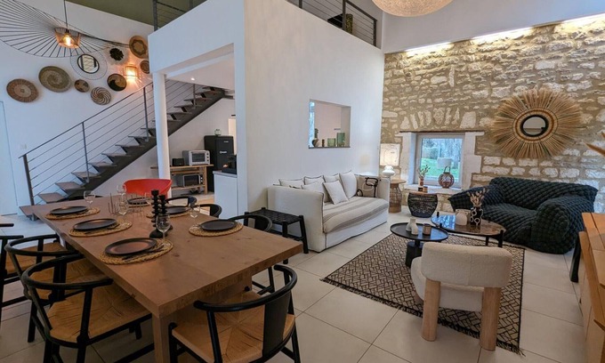 Saint-Yrieix-sur-Charente Cottage | Modern Riverside Home with Garden, Parking, and EV Charger - Baby-Friendly, Pet-Friendly