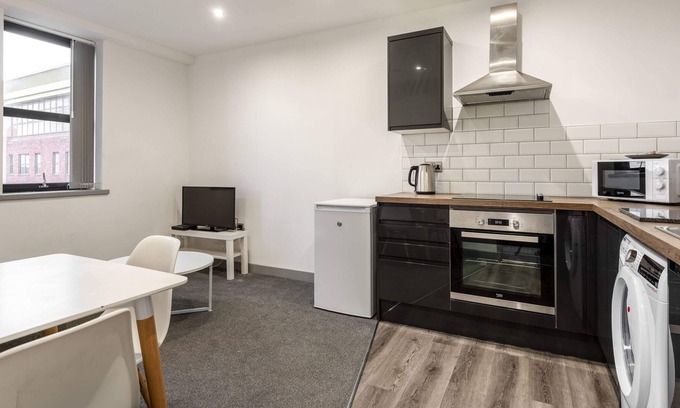 Barnsley Apartment | Modern 1 Bedroom Apartment in Barnsley