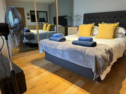 Holt Apartment | Modern 1-Bedroom Apartment in Holt