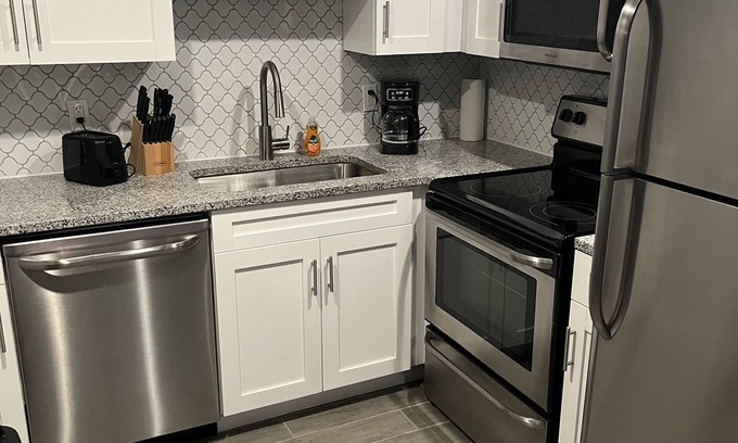 Tampa Apartment | Modern 1 Bedroom Close to Downtown