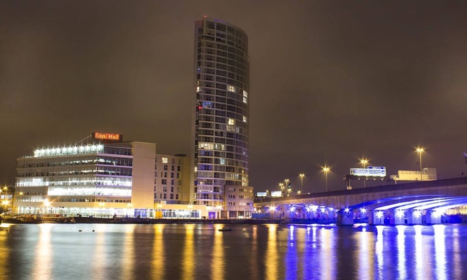 Belfast City Centre Apartment | Modern 2 bed Apartment, City Centre, Wifi