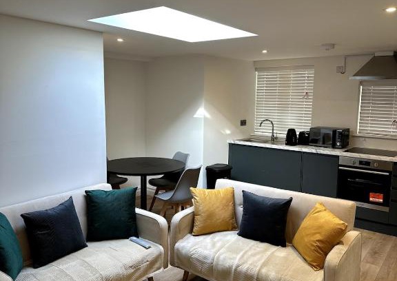 Euston Apartment | Modern 2-Bed Flat in Euston