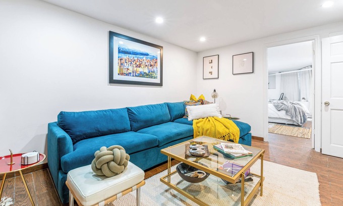 Bushwick Apartment | Modern 2-bedroom apartment in chic Bklyn neighborhood
