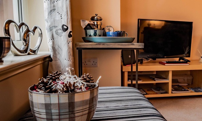 Marybank Apartment | Modern 2 Bedroom/Ground floor Flat in the centre of Beauly