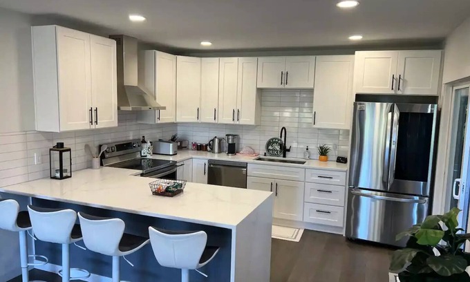 West Seattle House | Modern 2-bedroom home with patio
