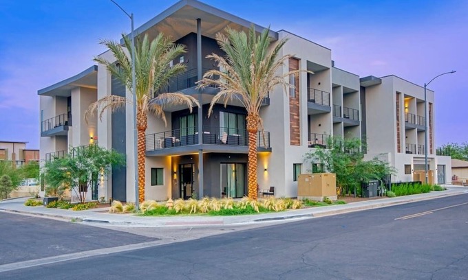 Security Acres Apartment | Modern 2-BR next to Old Town Scottsdale