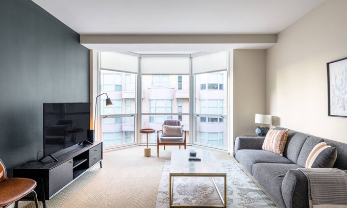 Penn Quarter Apartment | Modern 2BR in Penn Quarter w/Pool + large garden, near metro by Blueground