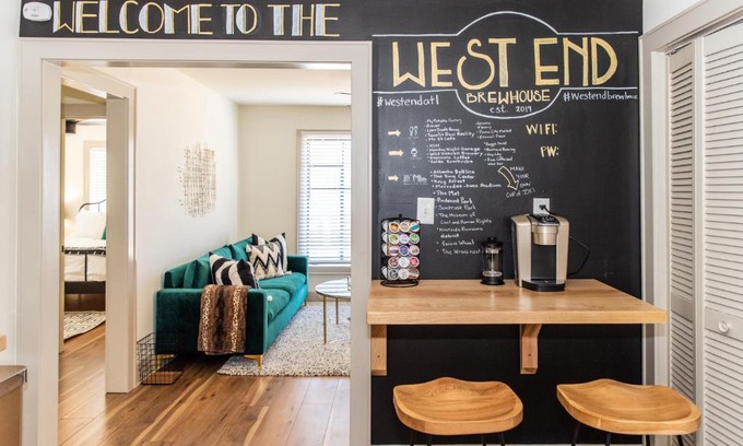 West End House | Modern 2BR Stay In Historic West End Near Downtown
