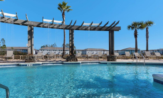 Thomas Drive House | Modern 3-bedroom Townhouse Minutes From the Beach!