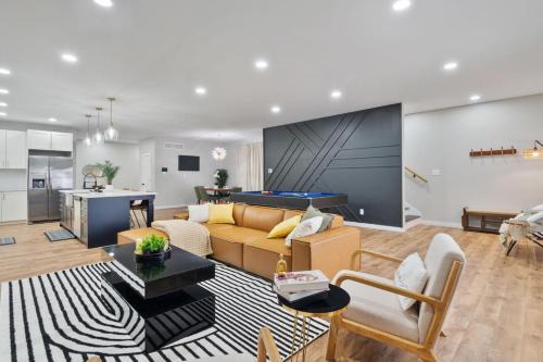 Near Eastside House | Modern 3-Br Retreat Downtwn Indy