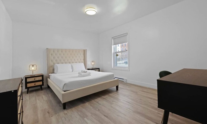Sainte-Marie Apartment | Modern 3BR Gem in Montreal's Gay Village, Perfect for Exploring the City