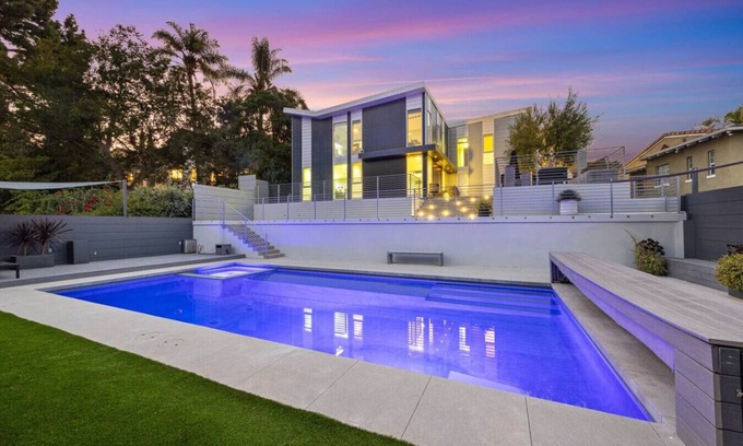 View Park-Windsor Hills House | Modern 4-bedroom retreat w/pool and endless views