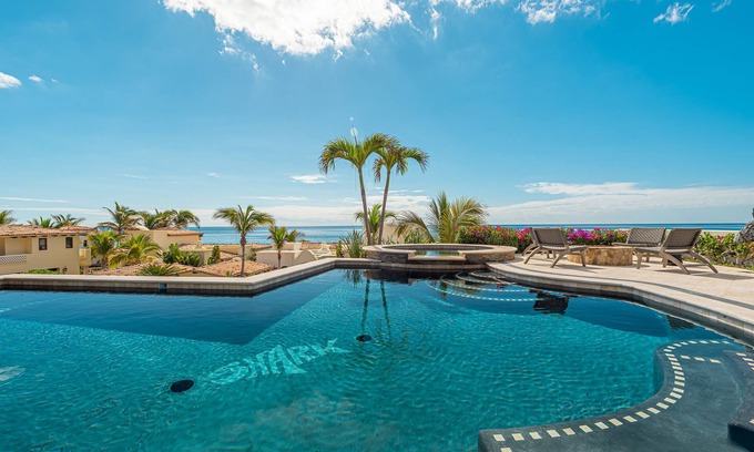 Buzzards House | Modern 5bd Villa in a Beachfront community with private pool and jacuzzi