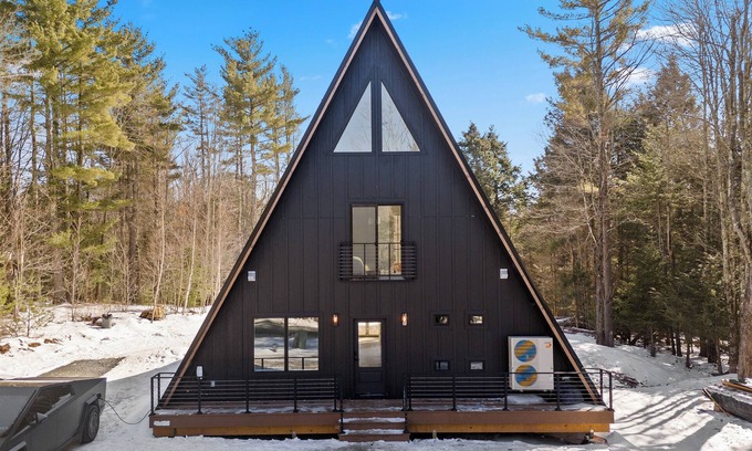 Windham Cabin | Modern A-Frame Cabin 3BR + Loft Luxury Retreat in Windham, NY