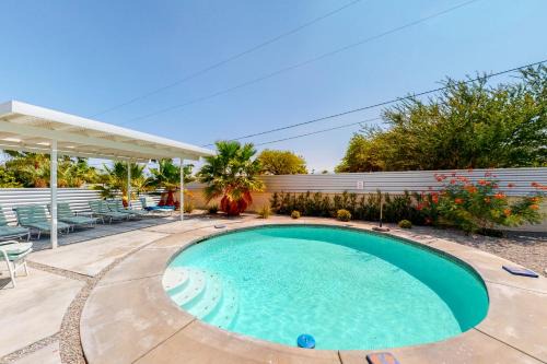 Racquet Club Estates House | Modern Alexander Pool Home Permit# 3961