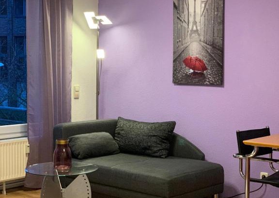 Friesdorf Apartment | Modern and central Apartment, near Rhein, museums & event venues, fully furnished