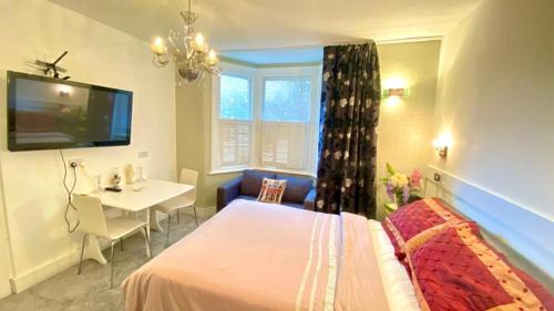 Crofton Park Apartment | Modern and cosy studio flat