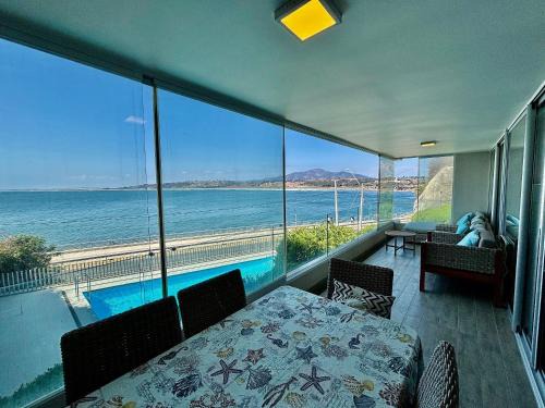Concon Apartment | Modern and Cozy Beachfront Apartment