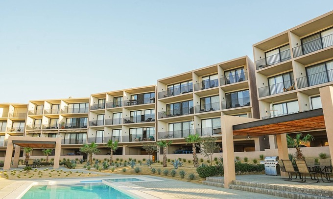 Libertad Apartment | Modern and spacious condo with 3 balconies