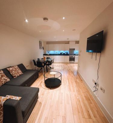 Streatham Apartment | Modern and Spacious 2 bedroom Flat in Streatham