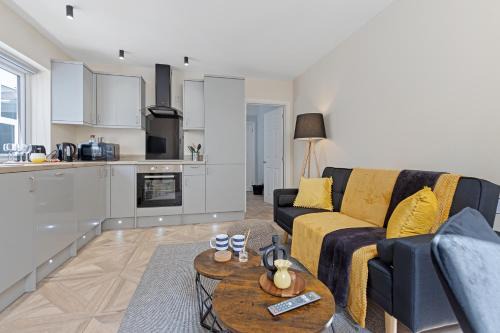 Mapperley Apartment | Modern Apartment Free Off Road Parking 2x Double Rooms Suite 11