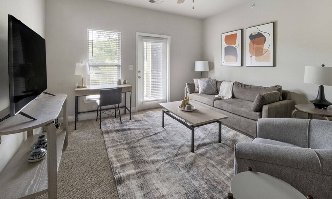 Johns Island Apartment | Modern Apartment in Prime Location (ID2000X71)