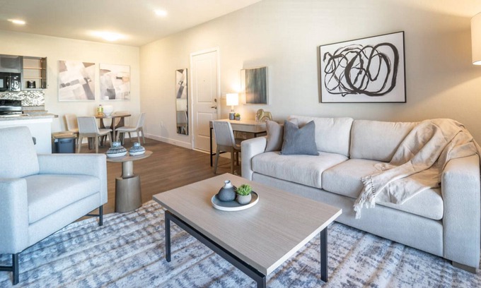 Powdersville Apartment | Modern Apartment in Prime Location (ID8624X16)