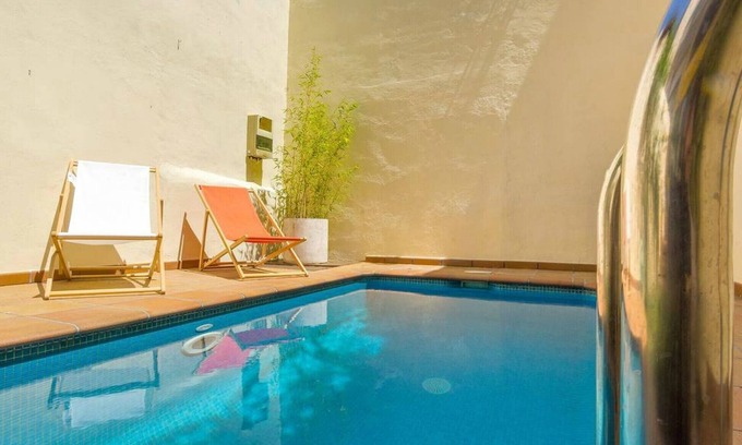 la Vila de Gracia Apartment | Modern Apartment in Gracia with Private Pool