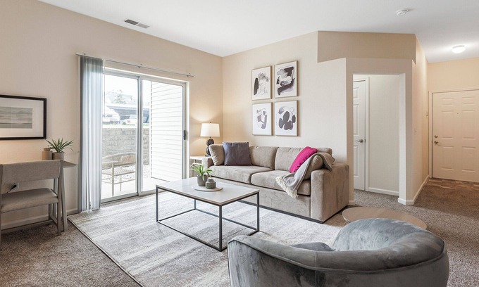 Holland Apartment | Modern Apartment in Prime Location (ID9894X86)