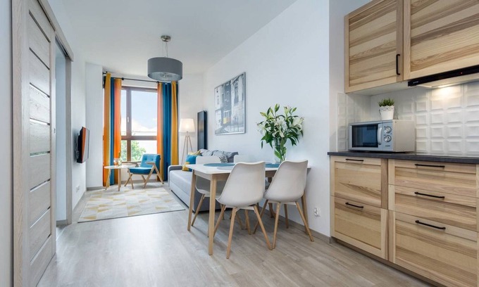 Wrzeszcz Apartment | Modern Apartment in the City Center