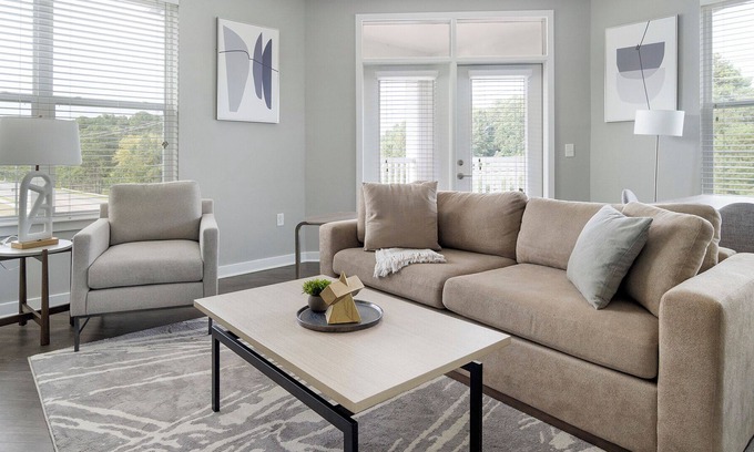 Chapel Hill Apartment | Modern Apartment in Prime Location (ID9769X99)