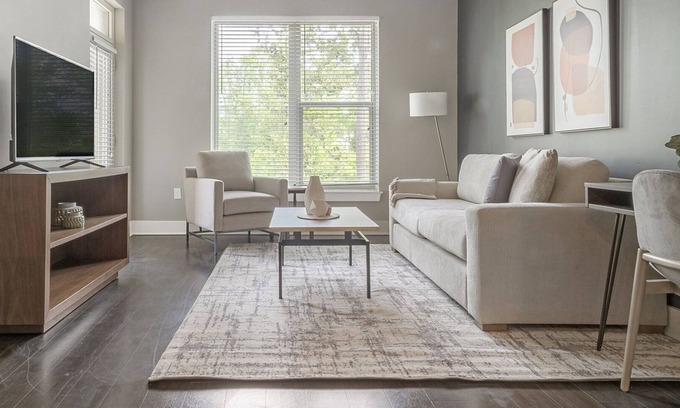 West Ashley Apartment | Modern Apartment in Prime Location (ID8309X16)