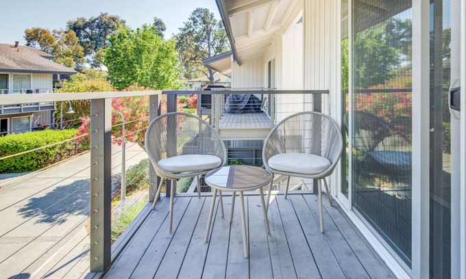 Foster City Apartment | Modern Apartment in Prime Location (ID5476X22)